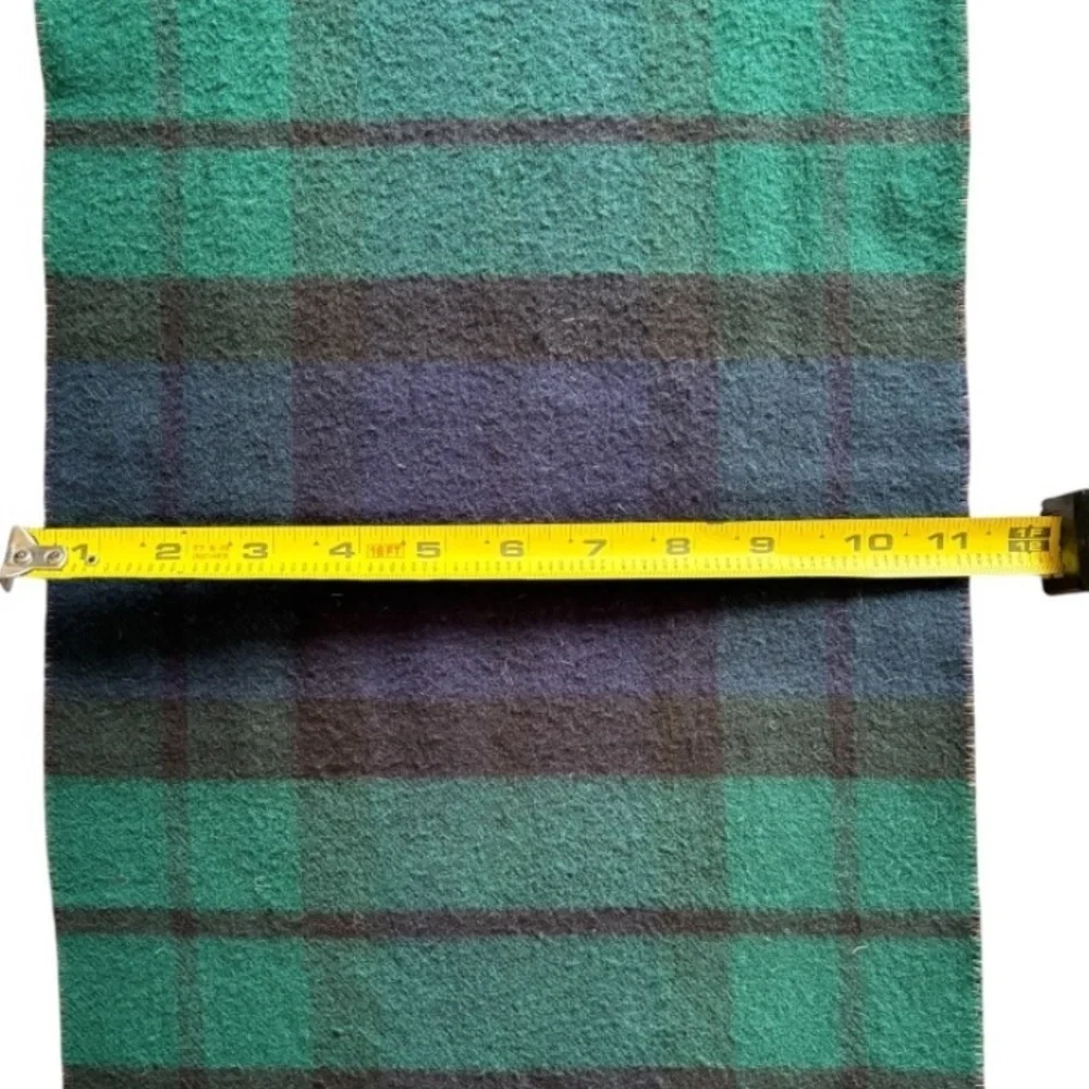 V. FRAAS Cashmink Unisex Tartan Scarf in Green and Blue Plaid Design